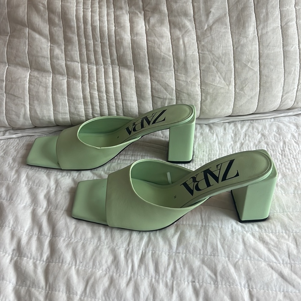 Zara Heeled Square Toe Green Leather Sandal 39 8